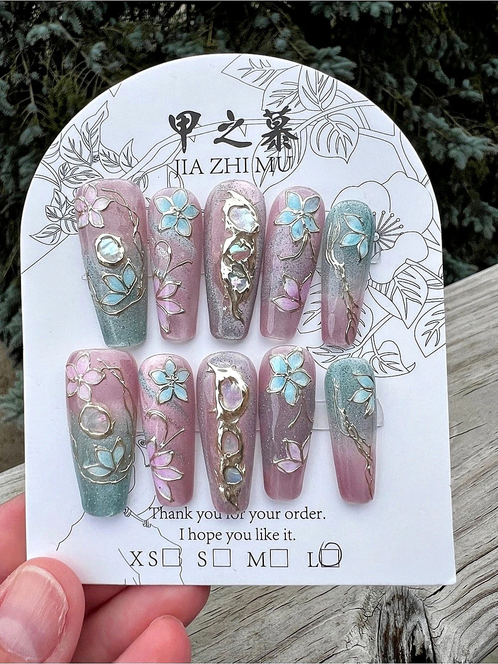 Jia Zhi Mu size Large Handmade Press-On Nails Floral Cat Eye Style